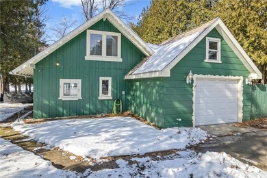 Buffalo Lake Home Active Under Contract in Packwaukee Wisconsin