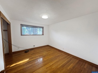 Open House  1/22/26  1-3pm  1/25/26 3-5pm Welcome home to this