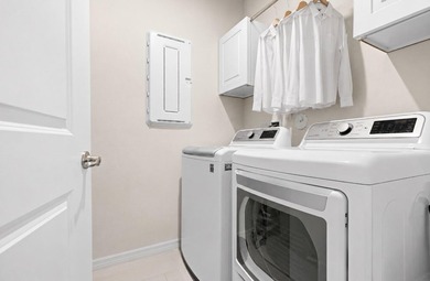 Welcome to this beautifully maintained 2021-built home offering - photo 18