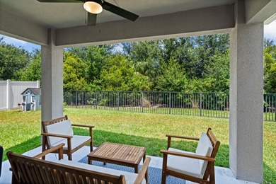 Welcome to this beautifully maintained 2021-built home offering - photo 22
