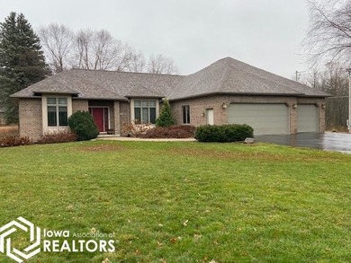 Clear Lake Home For Sale in Clear Lake Iowa