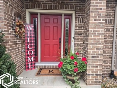 The Perfect Blend of Town and Country Living! This spacious - photo 4