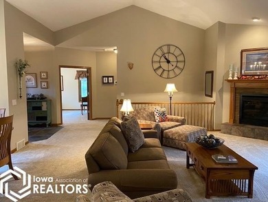 The Perfect Blend of Town and Country Living! This spacious - photo 6
