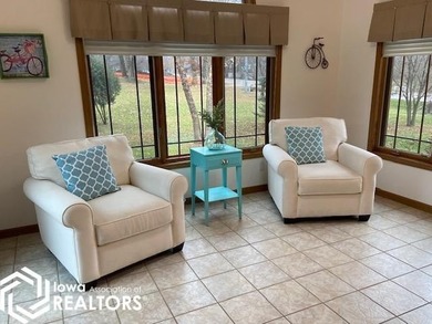 The Perfect Blend of Town and Country Living! This spacious - photo 9