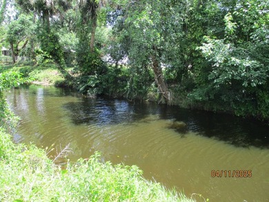 ~ LAKE OKEECHOBEE ACCESS- CHARMING 4 bedroom 2 bathroom CBS home - photo 9