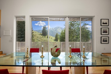 Experience luxury mountain living in this stunning Ketchum home - photo 8