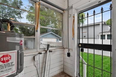 ***MOVE-IN READY HOME PERFECT FOR INVESTORS*** 3 bedroom/1 - photo 22