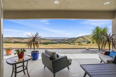 Single-level living, panoramic hill views, privacy, and - photo 36