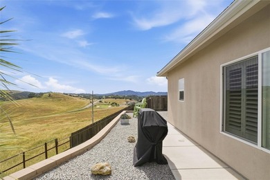 Single-level living, panoramic hill views, privacy, and - photo 41