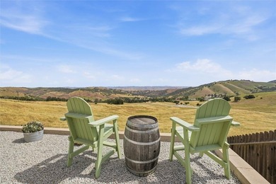 Single-level living, panoramic hill views, privacy, and - photo 42
