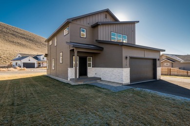 Big Wood River Home For Sale in Bellevue Idaho