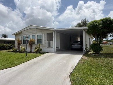 Stunning remodel in Sunny South Estates, 55+ Community, 2BR/2BA - photo 2