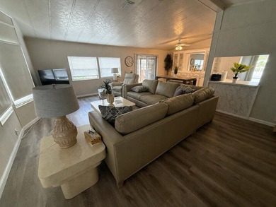 Stunning remodel in Sunny South Estates, 55+ Community, 2BR/2BA - photo 5