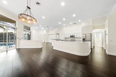 Beautiful LAKEFRONT home in Weston Hills Country Club, ready to - photo 4