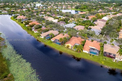 Beautiful LAKEFRONT home in Weston Hills Country Club, ready to - photo 5