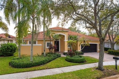 Beautiful LAKEFRONT home in Weston Hills Country Club, ready to - photo 6