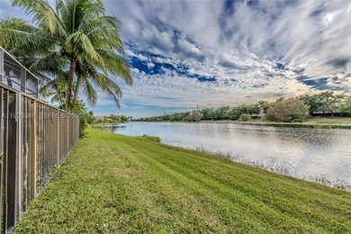 Beautiful LAKEFRONT home in Weston Hills Country Club, ready to - photo 8