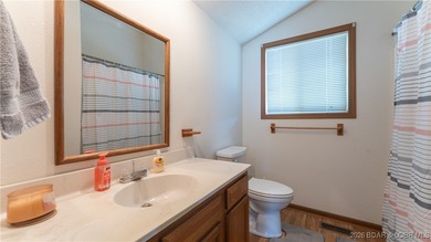 Welcome to lake life at an affordable price! This fully