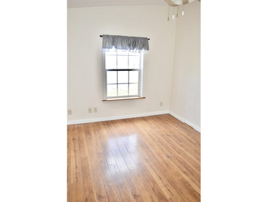 Welcome to Briar Ridge Estates where your new home awaits. This - photo 17