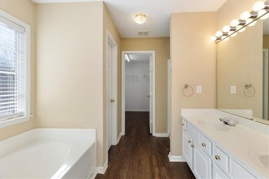 Discover your dream home in Woodstock, Georgia! This stunning - photo 18