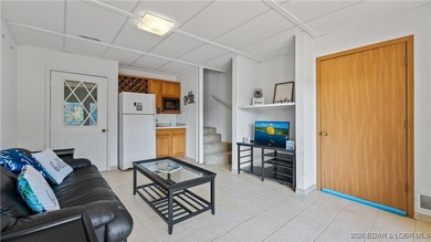 Welcome to lake life at an affordable price! This fully