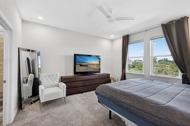 This beautifully maintained 3-bedroom, 2.5-bath home offers - photo 21