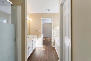 Discover your dream home in Woodstock, Georgia! This stunning - photo 23