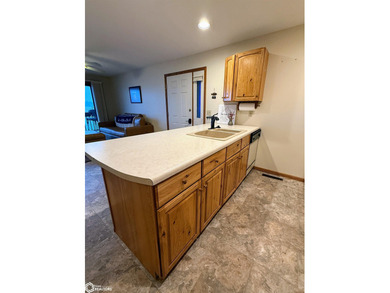 Lakeside comfort and updated style come together in this fully - photo 6