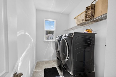 This beautifully maintained 3-bedroom, 2.5-bath home offers - photo 33