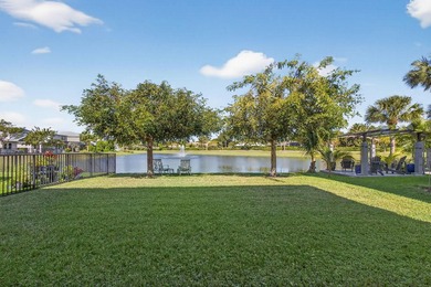 This beautifully maintained 3-bedroom, 2.5-bath home offers - photo 34