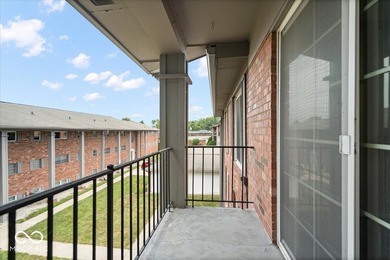 Unicorn Alert!!! HUGE 4 bedroom condo!!!! Discover a harmonious - photo 38