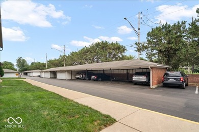 Unicorn Alert!!! HUGE 4 bedroom condo!!!! Discover a harmonious - photo 40