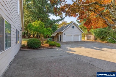Welcome to Tanglewood Estates! From the impressive entry way to