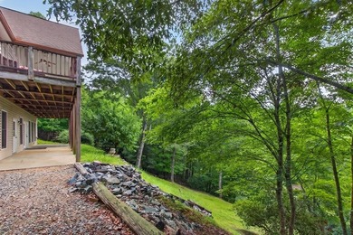 Experience mountain luxury at its finest in this exceptional - photo 8