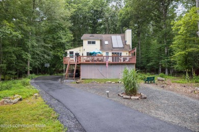 Lake Home For Sale in Bushkill, Pennsylvania