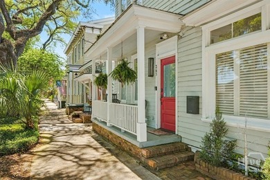 Charming duplex located in Savannah's Landmark Historic District - photo 12