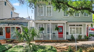 Charming duplex located in Savannah's Landmark Historic District - photo 13