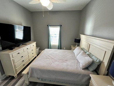 Welcome to Penthouse #2132 on the top floor of Laketown Wharf - photo 16