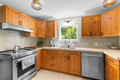 Welcome to 1670 West Shawnigan Lake Rd, Nestled on a lush - photo 16