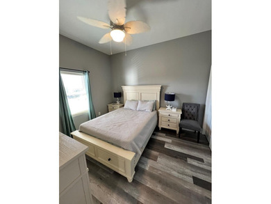 Welcome to Penthouse #2132 on the top floor of Laketown Wharf - photo 17