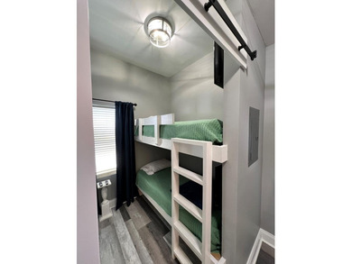Welcome to Penthouse #2132 on the top floor of Laketown Wharf - photo 20