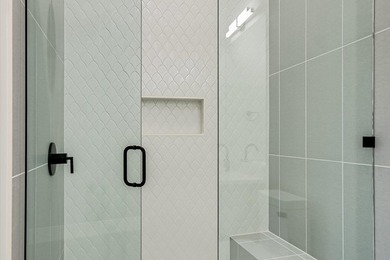 Designed for the water and composed with the confidence of true - photo 31