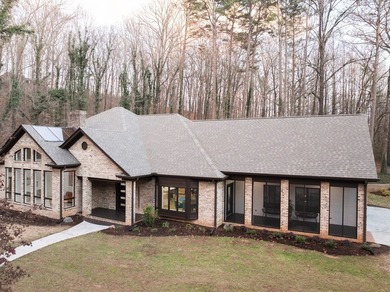Discover this completely remodeled 5-bedroom, 4.5-bath home that - photo 4