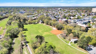 Charming duplex located in Savannah's Landmark Historic District - photo 34