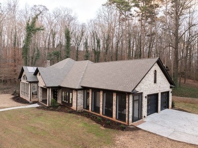 Discover this completely remodeled 5-bedroom, 4.5-bath home that - photo 5