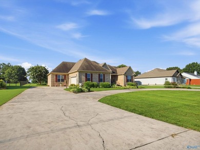 Perfectly positioned along the Southern Gayles Golf Course - photo 35
