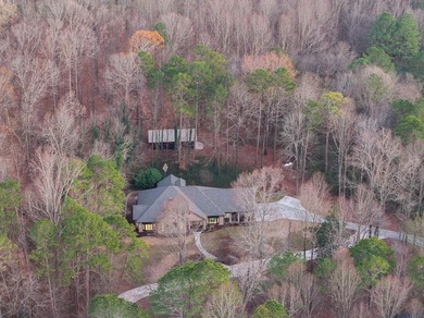 Discover this completely remodeled 5-bedroom, 4.5-bath home that - photo 7