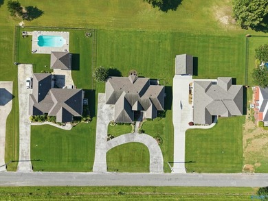 Perfectly positioned along the Southern Gayles Golf Course - photo 41