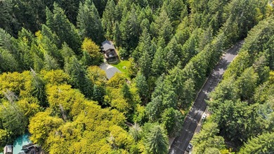 Welcome to 1670 West Shawnigan Lake Rd, Nestled on a lush - photo 44