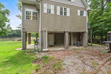 This 4 bedroom 3-1/2 bath two story home is tucked away on Lake - photo 3
